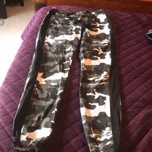 Fashion nova cargo pants